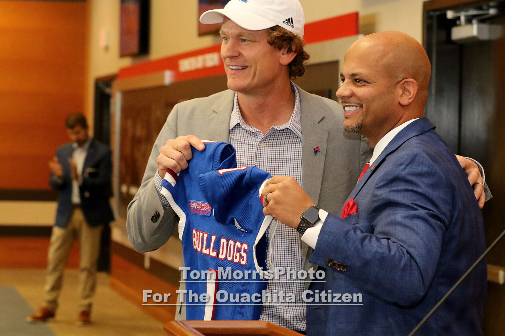 030-20211201-SonnyCumbiePresser.jpg